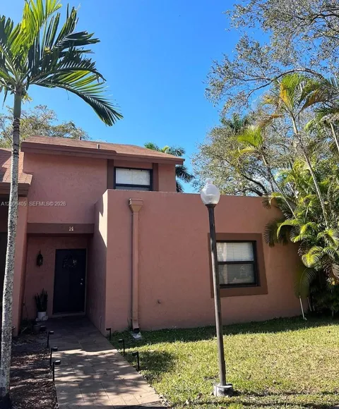 14 Chestnut Cir