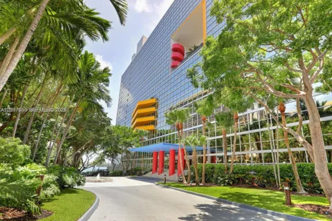 2025 Brickell Ave #503