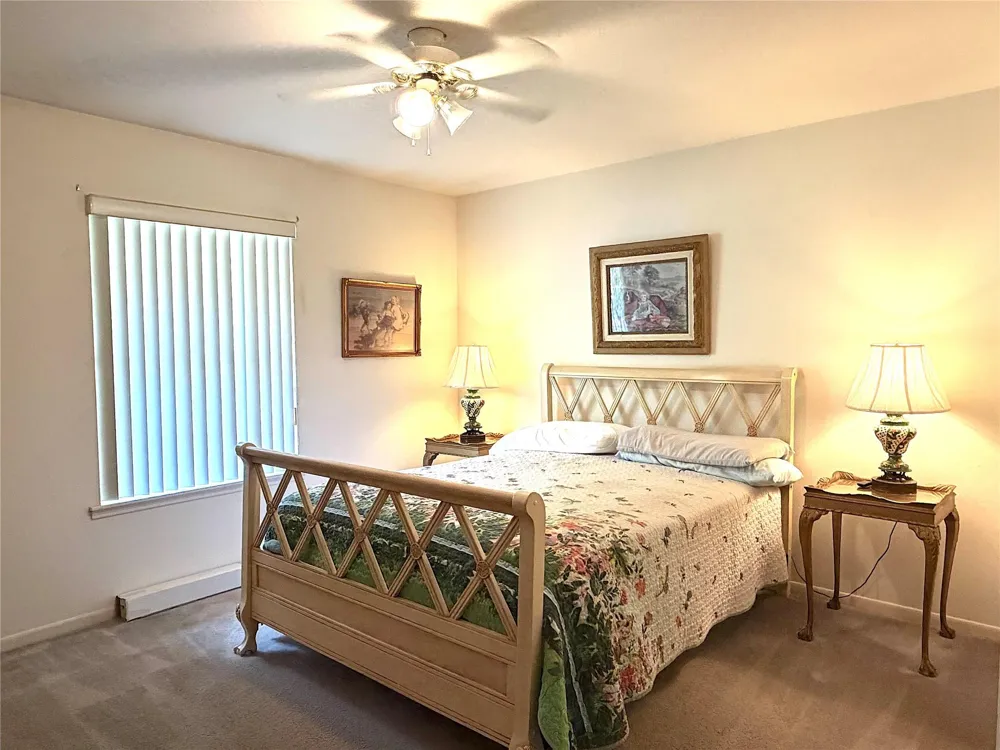 851 Oakridge Drive Cleveland, TX 77328