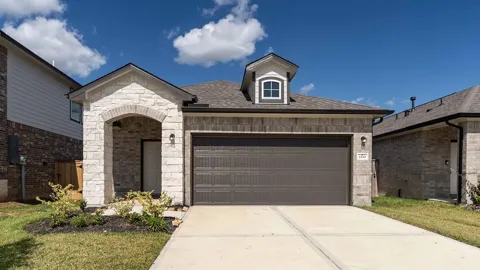 1539 Windrose Bend