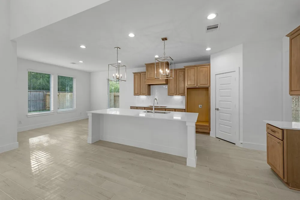 2100 Golden Spruce Lane Conroe, TX 77301