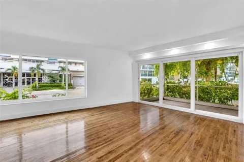 9200 E Bay Harbor Dr #1
