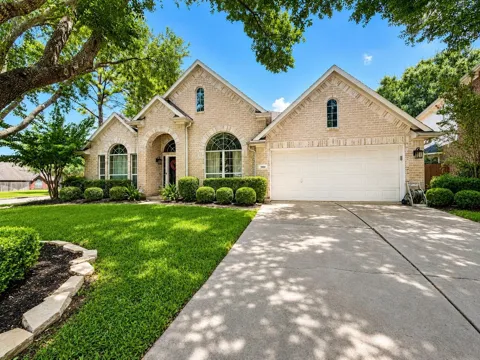5810 Larch Leaf Lane