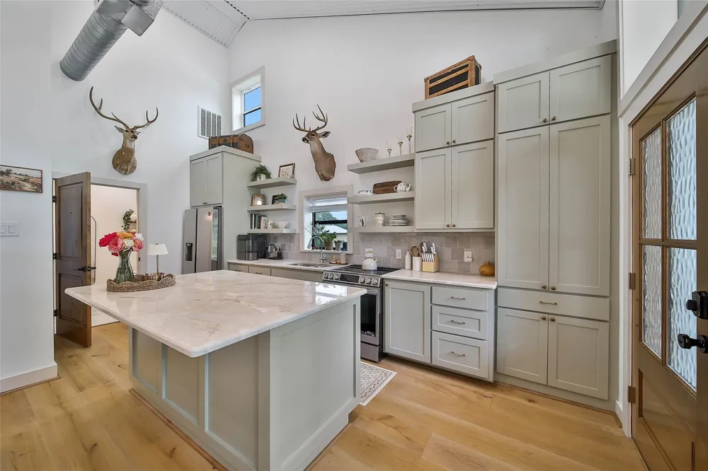 18859 Kinkaid Road W Montgomery, TX 77316