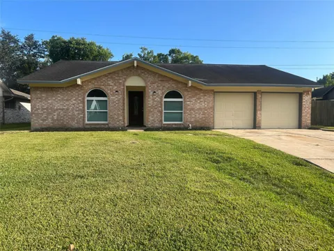 2305 Kingsway Drive
