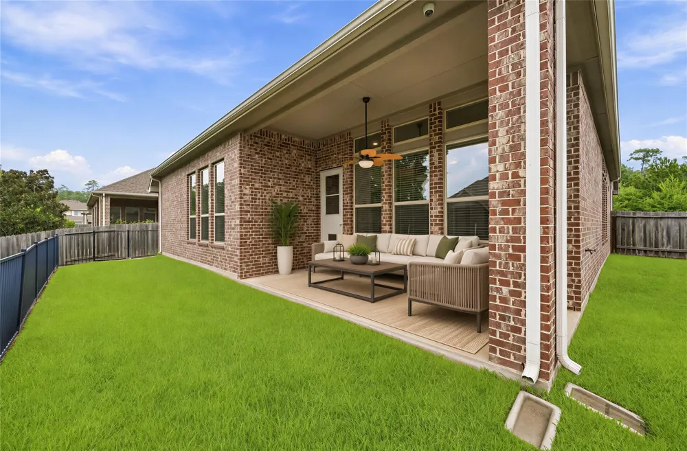 1503 Graystone Hills Drive Conroe, TX 77304