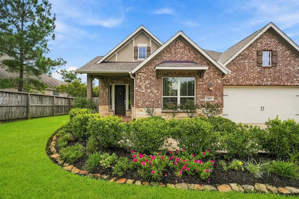 1503 Graystone Hills Drive Conroe, TX 77304