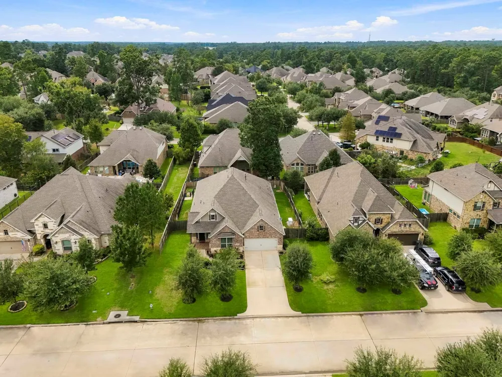 1503 Graystone Hills Drive Conroe, TX 77304