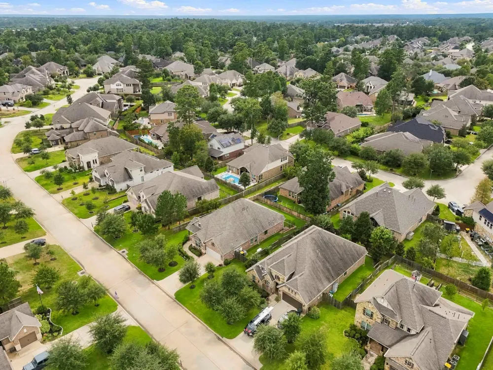 1503 Graystone Hills Drive Conroe, TX 77304