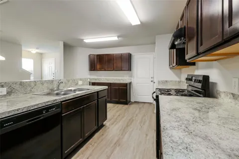 13975 Westfield Drive