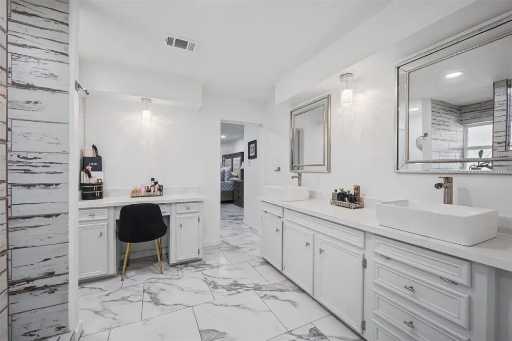 10677 Fm 2432 Road Conroe, TX 77303