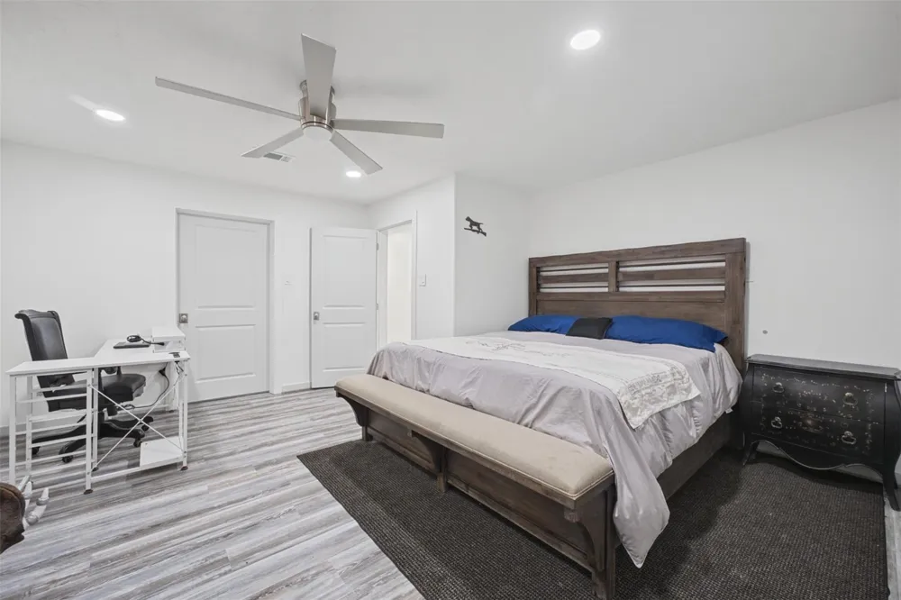 10677 Fm 2432 Road Conroe, TX 77303