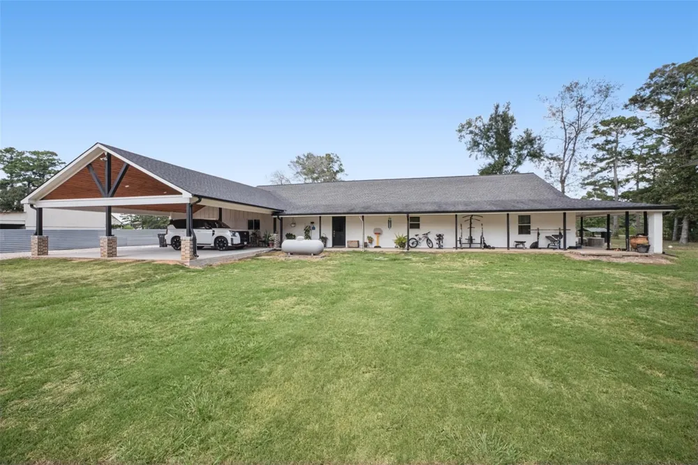 10677 Fm 2432 Road Conroe, TX 77303