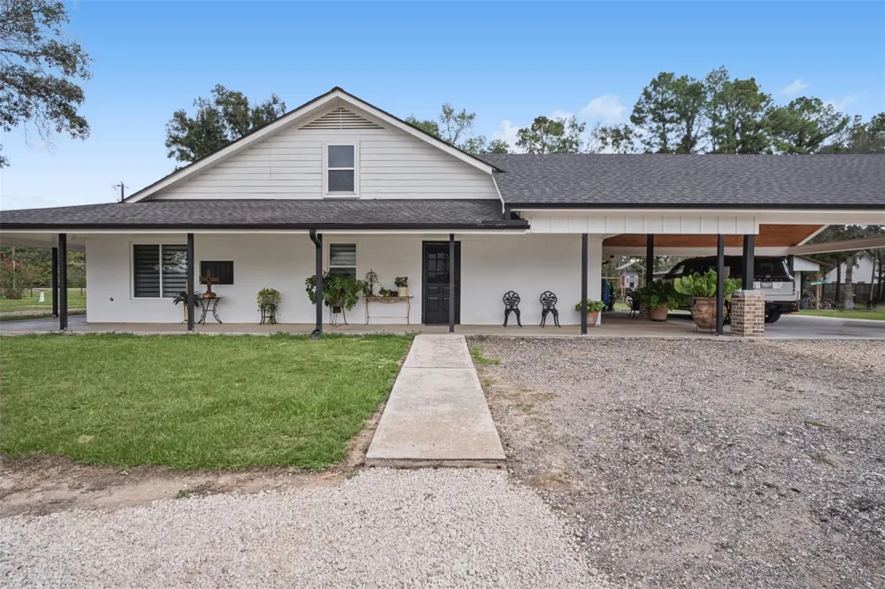 10677 Fm 2432 Road Conroe, TX 77303
