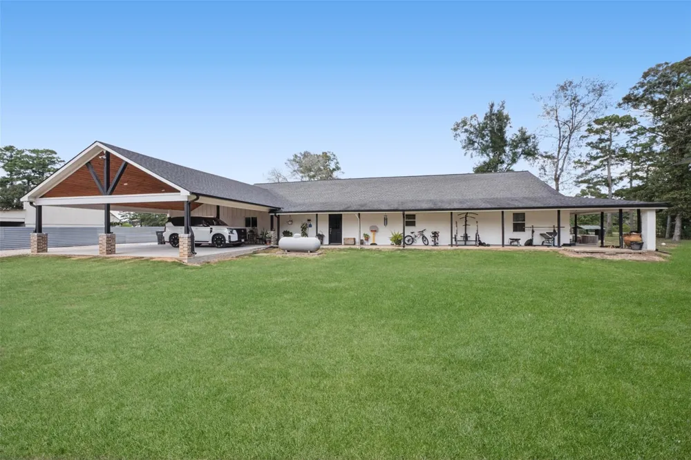 10677 Fm 2432 Road Conroe, TX 77303