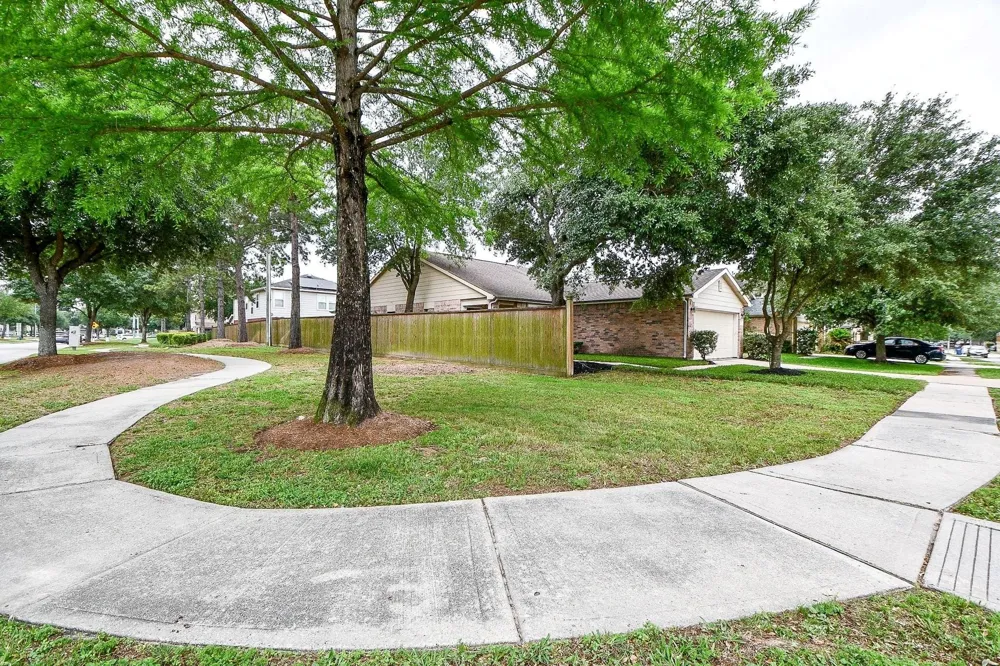 29530 Legends Glen Drive Spring, TX 77386