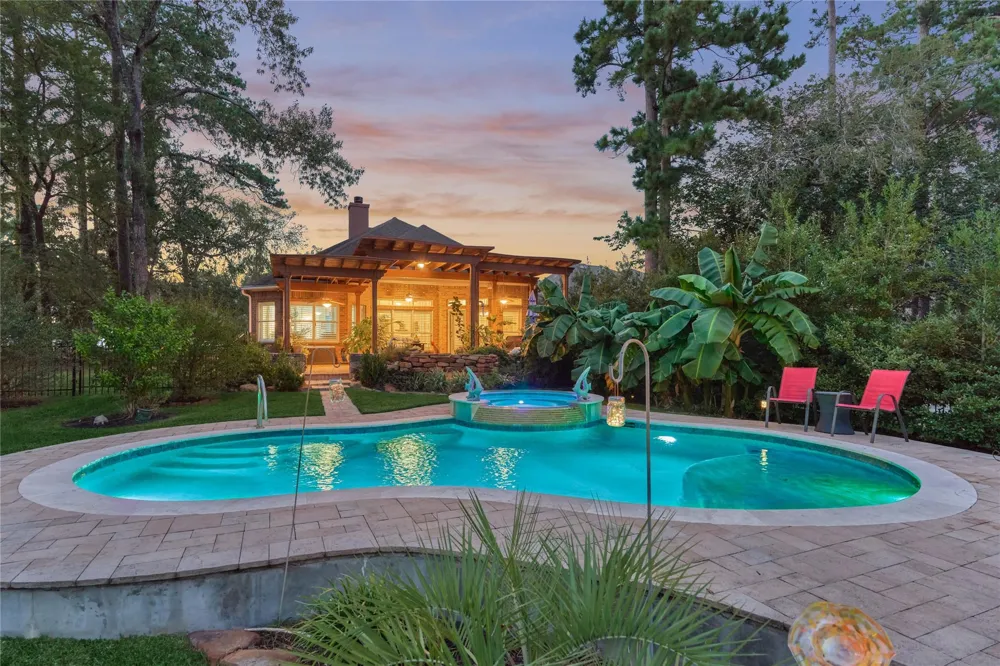 32 Hillwood Lane Montgomery, TX 77356
