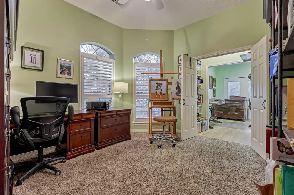 32 Hillwood Lane Montgomery, TX 77356
