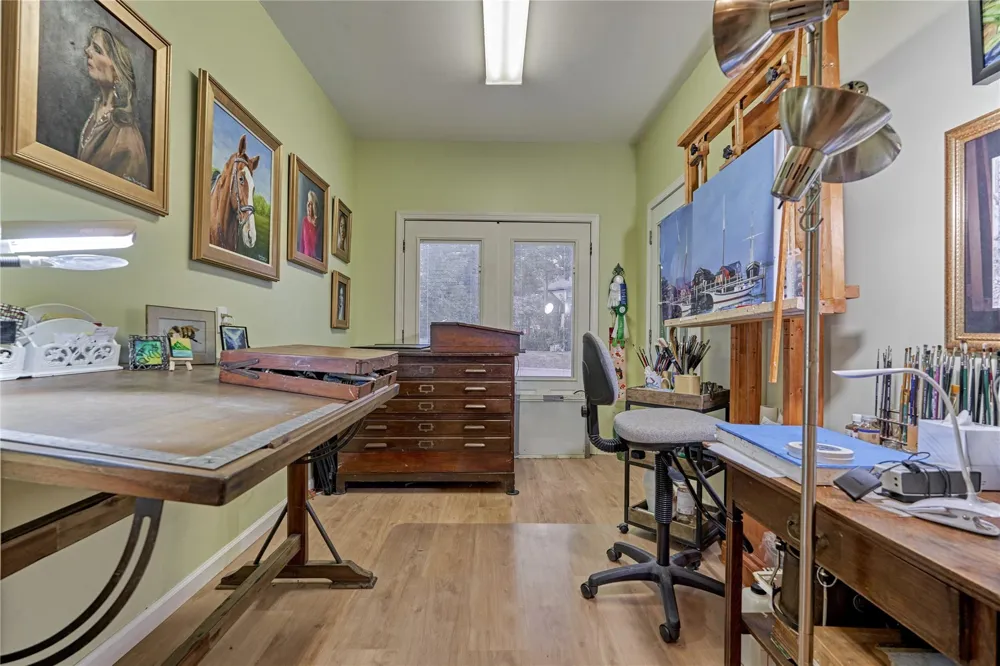 32 Hillwood Lane Montgomery, TX 77356