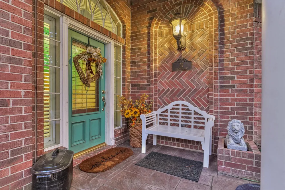 32 Hillwood Lane Montgomery, TX 77356