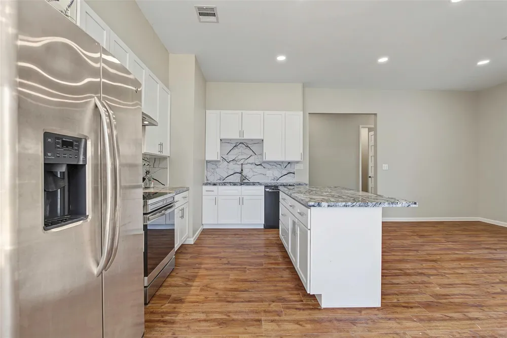 20 Coolcrest Drive Point Blank, TX 77364