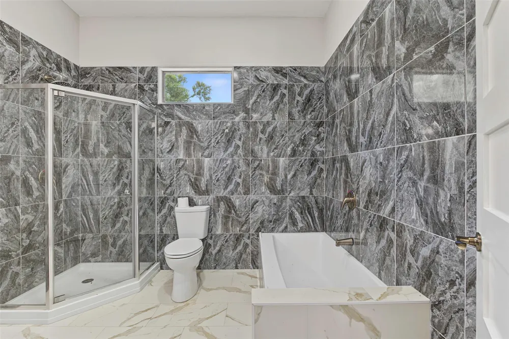 20 Coolcrest Drive Point Blank, TX 77364