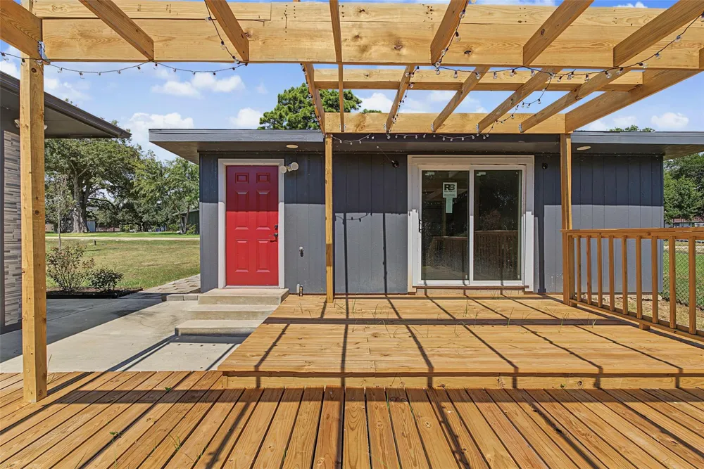20 Coolcrest Drive Point Blank, TX 77364