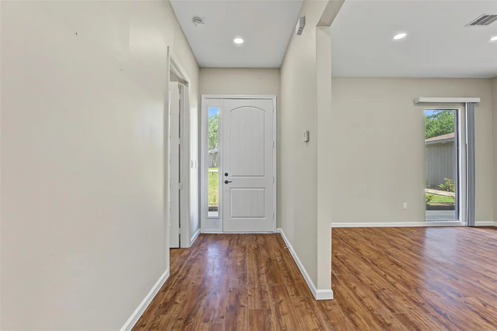 20 Coolcrest Drive Point Blank, TX 77364