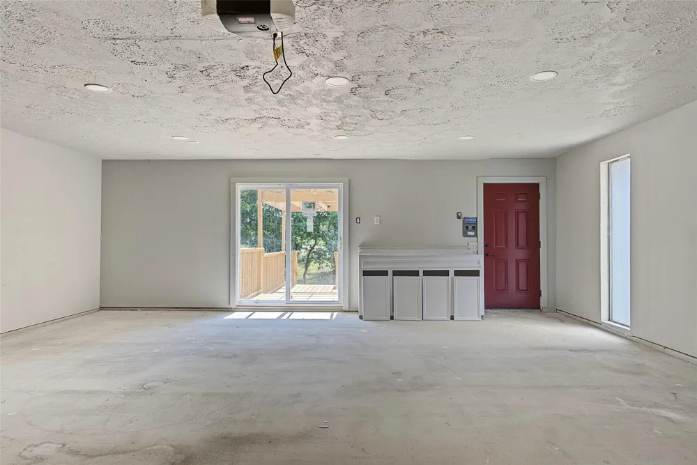 20 Coolcrest Drive Point Blank, TX 77364