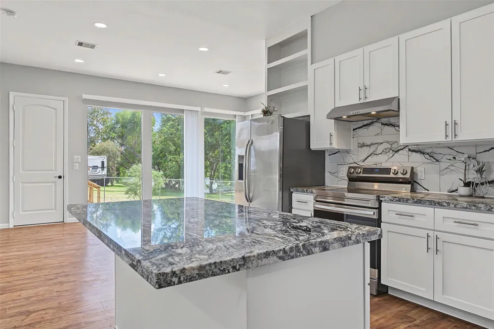 20 Coolcrest Drive Point Blank, TX 77364