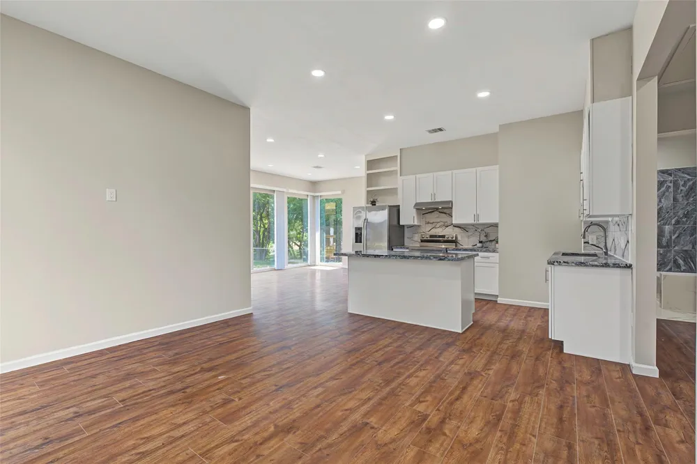 20 Coolcrest Drive Point Blank, TX 77364