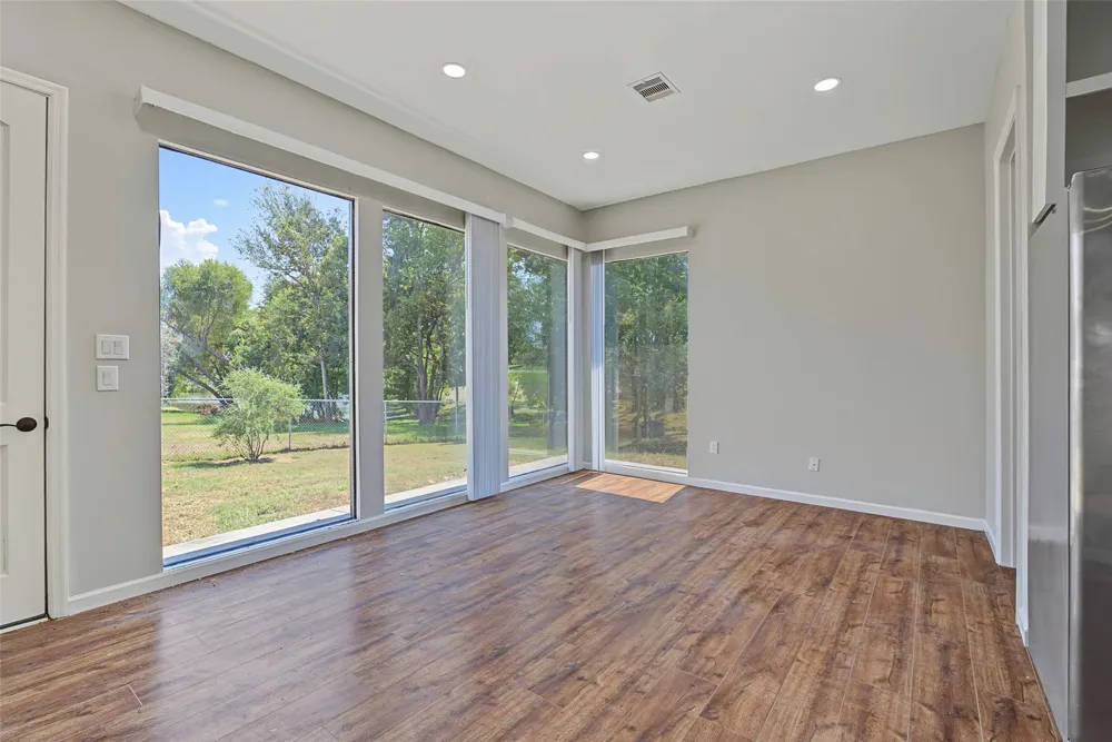 20 Coolcrest Drive Point Blank, TX 77364