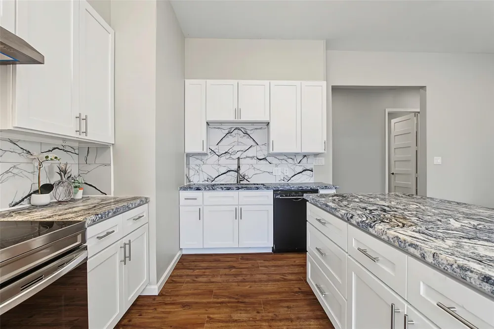 20 Coolcrest Drive Point Blank, TX 77364