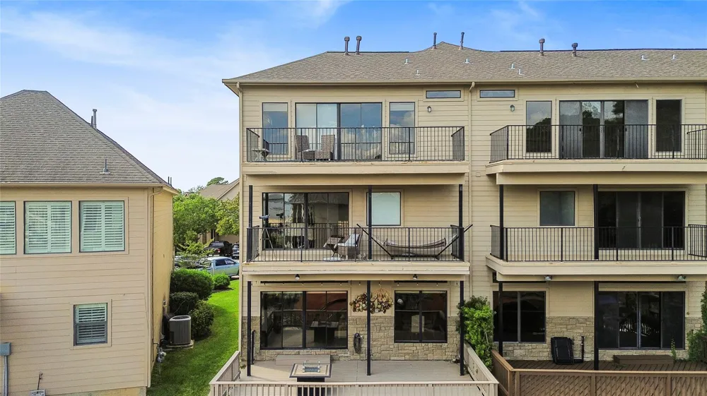 350 Old Aqua Landing E Conroe, TX 77356