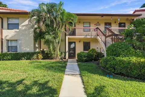 4542 Lucerne Lakes Boulevard E #103