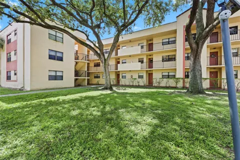 3199 FOXCROFT ROAD #304