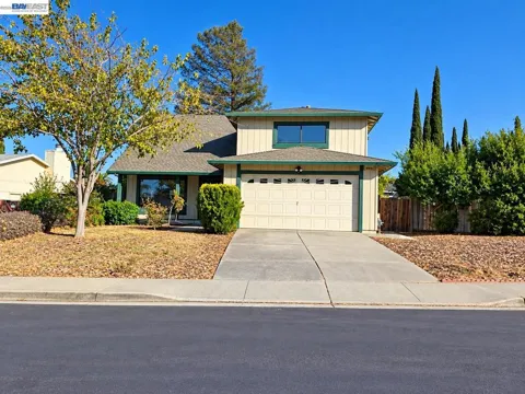 2025 Mendocino Dr