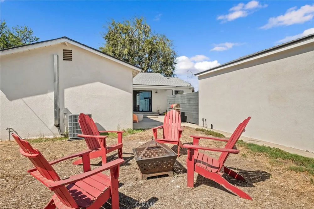 368 Vine Upland, CA 91786