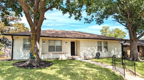 1417 Charleston Drive