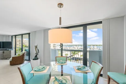115 Lakeshore Drive #549