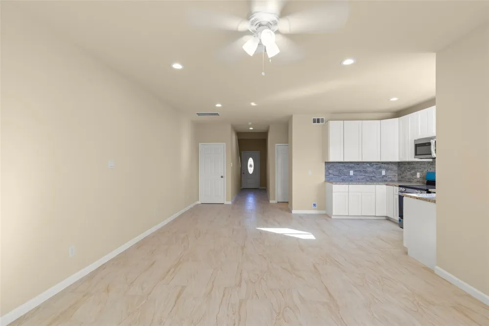 7754 Avenue J Houston, TX 77012