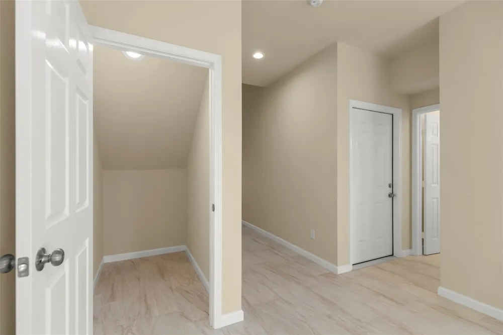 7754 Avenue J Houston, TX 77012