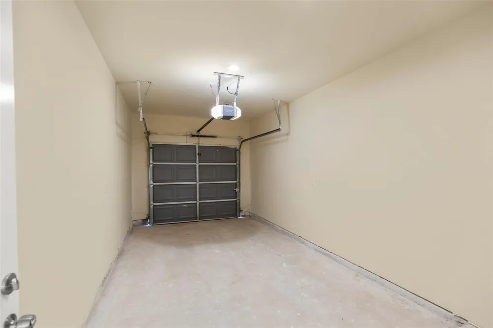 7754 Avenue J Houston, TX 77012