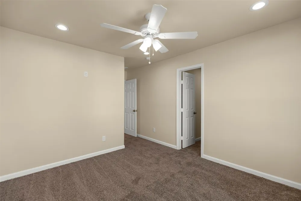 7754 Avenue J Houston, TX 77012