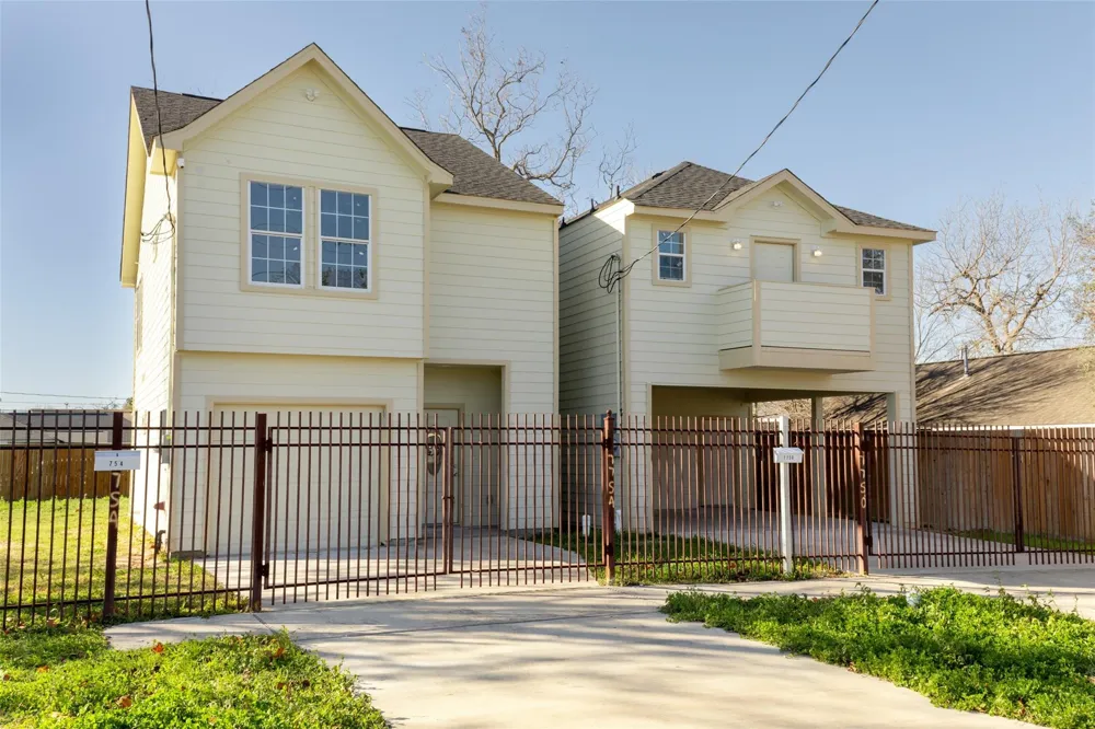 7754 Avenue J Houston, TX 77012