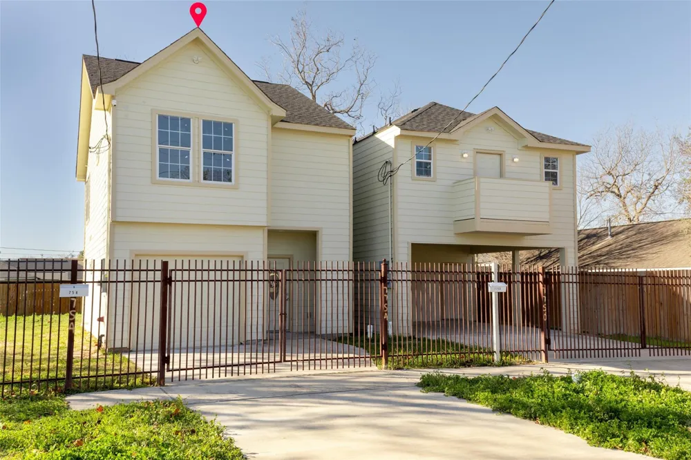 7754 Avenue J Houston, TX 77012