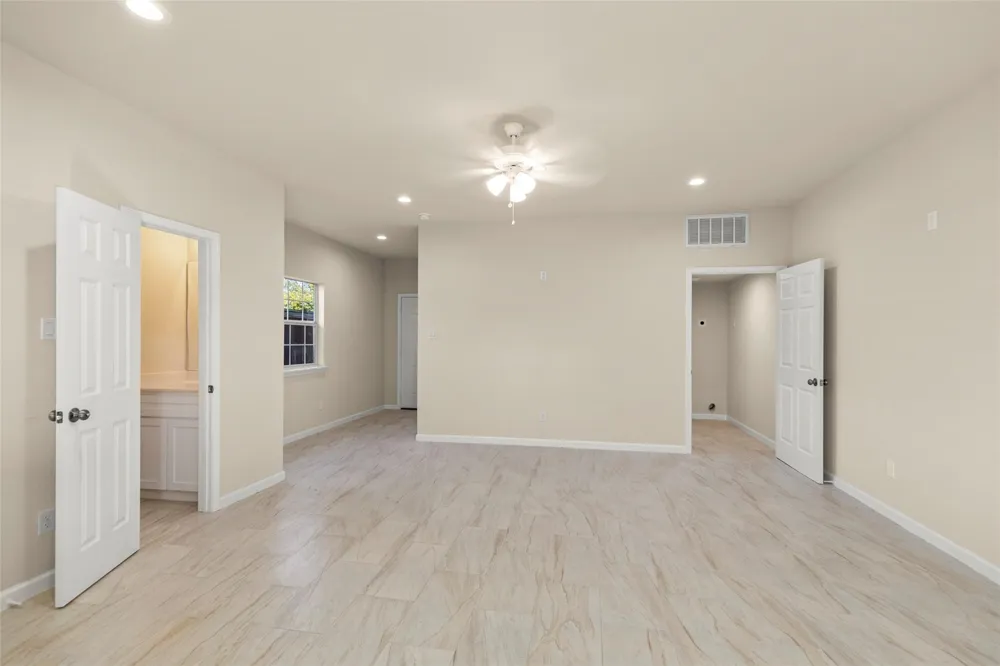7750 Avenue J Houston, TX 77012