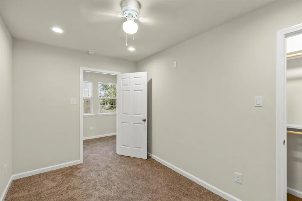 7750 Avenue J Houston, TX 77012