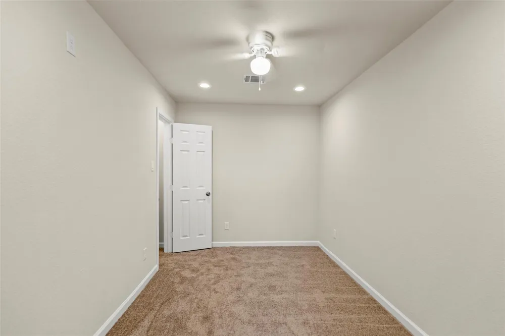 7750 Avenue J Houston, TX 77012