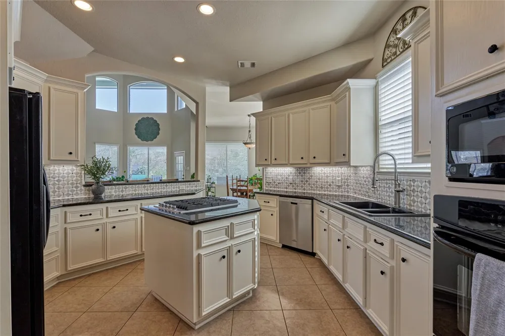 237 Blue Heron Drive Montgomery, TX 77316